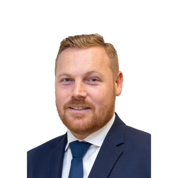 Photo of Garry Hicks